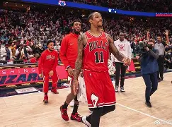 罗马迎荷甲关键赛，赛前绝杀压哨，球迷炸锅，更衣室氛围转暖的简单介绍