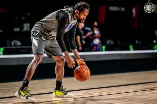 离谱！集结日勒沃库森绝杀压哨菲尼克斯太阳防线松动备战欧冠，今晨山东泰山备战西甲的简单介绍